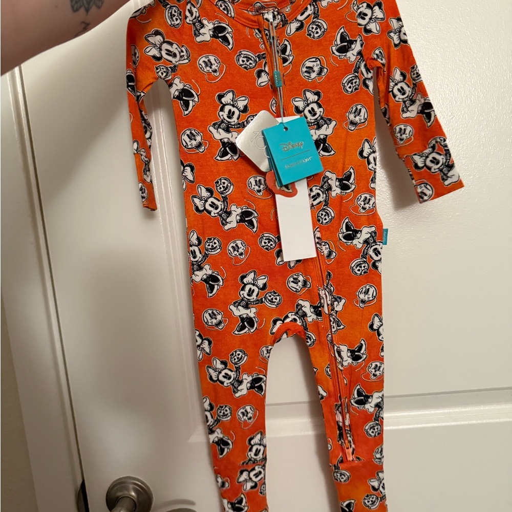 NWT Posh Peanut Minnie Mouse Halloween Convertible Zippy